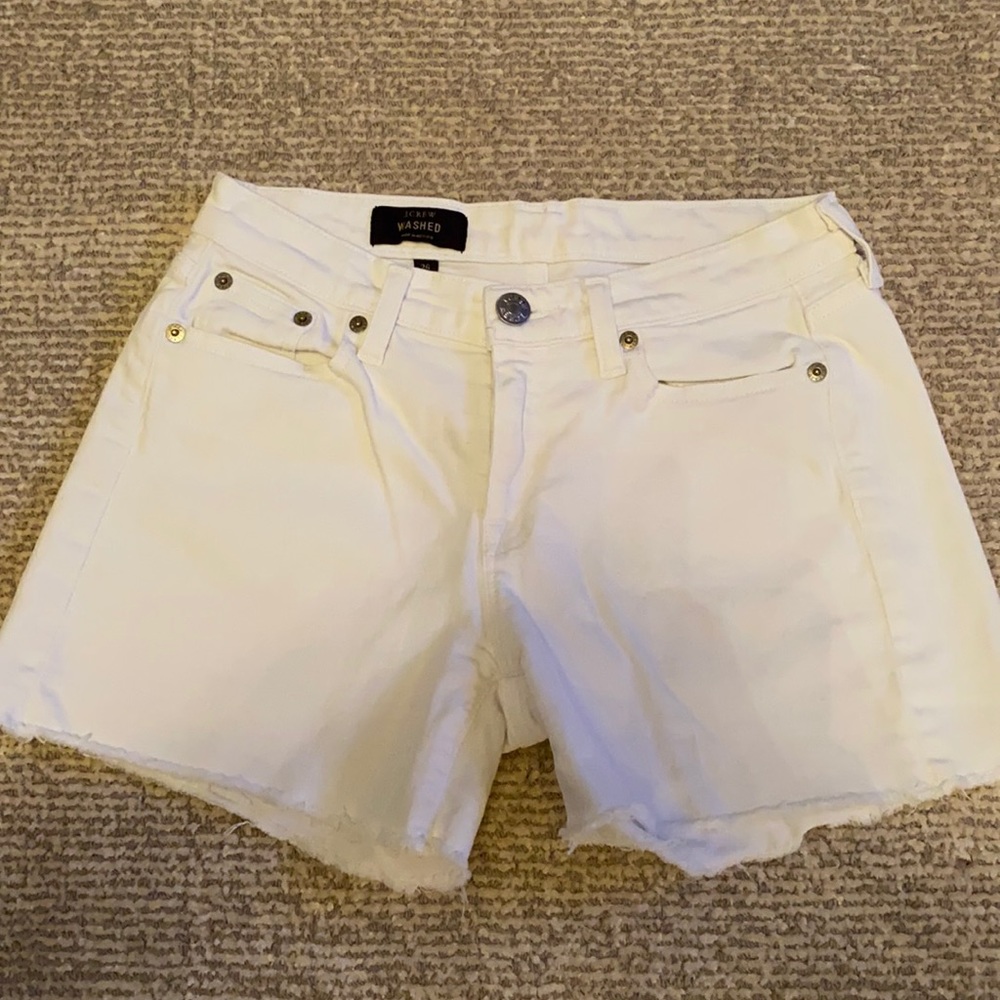 White denim short
